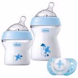 Facilitez-vous le soin de votre bébé ou contribuez à aider un parent de votre connaissance. Le kit pour bébé Chicco Natural F ...