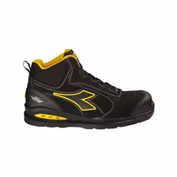 Les chaussures de sécurité semi-montantes S3S offrent une excellente protection tout en étant hydrofuges, fabriquées en cuir ...