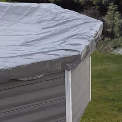 La bâche hiver est l'accessoire indispensable pour votre piscine. Elle a pour fonction de faciliter la remise en service de c ...