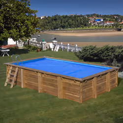 La couverture isothermique est l'accessoire incontournable pour votre piscine. Elle permet de protéger votre bassin de la sal ...