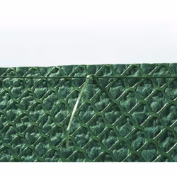 L'association d'une maille plastique et d'un feutre géotextile en Polypropylène fait de cette clôture Tandem un produit 100 % ...