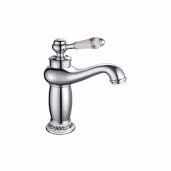 Mitigeur lavabo MARPLE Le mitigeur lavabo MARPLE combine un style contemporain avec une finition chromée, pour un look brilla ...