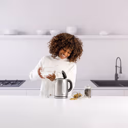 Taurus Selene Compact bouilloire 1 L 2400 W Noir, Argent - Vue supplémentaire 7