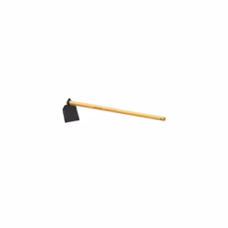 Le Bellota Azada Ligera Air L1CM1200 avec poignée est un outil de jardinage idéal pour les travaux de culture et de désherbag ...