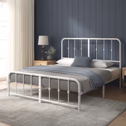 Élégance vintage et fonctionnalité Apportez une touche de charme vintage à votre chambre avec ce cadre de lit en métal. Son d ...