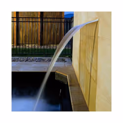 Cascade d'eau pour piscine encastrée dans le mur, largeur 600 mm La cascade Silkflow est une cascade d'eau pour piscine encas ...