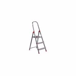 L'échelle à 3 marches > est un outil polyvalent et sécuritaire, idéal pour la maison ou le travail. Avec une hauteur de 59 cm ...