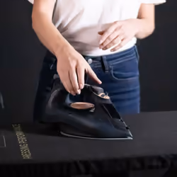 Ufesa PV1100C Fer à vapeur Noir