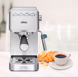Ufesa CE8020 Manuel Machine à expresso 1,4 L