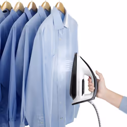 Ufesa 80205667 Centrale vapeur 2400 W 1,3 L Semelle en céramique Bleu, Blanc