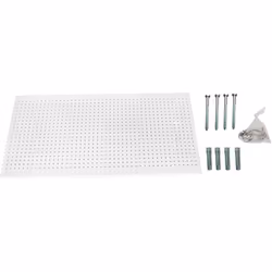 Panneau perforé pour le stockage des outils blancs Avec des dimensions en mm de 600x900x35. Facilement inséré dans les étagèr ...