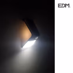Prise solaire led avec capteur de présence EDM - 3,5W - 430 Lumens - 31842