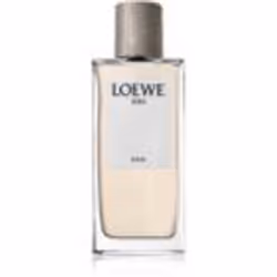 Laissez-vous séduire par l’allégorie olfactive du roi secret de la nature, l’arbre. L’eau de parfum Loewe 001 Man est un véri ...