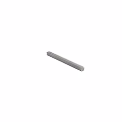 La tige carrée de 8 mm de diamètre et de 1 mètre de long est un composant essentiel des manivelles, garantissant un fonctionn ...