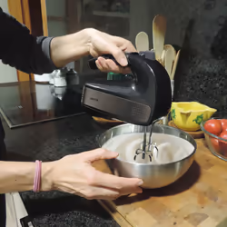 Black & Decker BXMX500E blender Batteur à main 500 W Noir