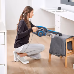 Black & Decker BXVMS600E aspirateur balai et balai électrique Secteur Sec Cyclonique, EPA Sans sac 0,8 L 600 W Noir, Bleu