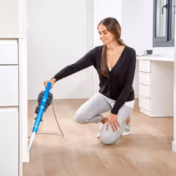 Black & Decker BXVMS600E aspirateur balai et balai électrique Secteur Sec Cyclonique, EPA Sans sac 0,8 L 600 W Noir, Bleu - Vue supplémentaire 5