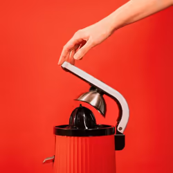 Cecotec Xqueeze RetroJuice 600 Centrifugeuse lente 600 W Noir, Rouge, Acier inoxydable - Vue supplémentaire 6