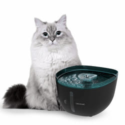 Cecotec Pumba 2200 Refresh gamelle et abreuvoir pour chiens et chats Plastique Noir, Bleu Universel Fontaine à eau automatique pour animaux de compagnie