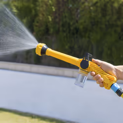 InnovaGoods vous offre les meilleures nouveautés pour la maison, comme Pistolet à Eau à Pression avec Réservoir8 en 1 Forzate ...