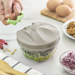 Innovagoods - Mini-Hachoir Manuel avec Cordon Spinop