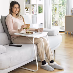Description générale Cette table d'appoint pliante multi-usage est idéale pour une variété d'activités, que ce soit pour mang ...