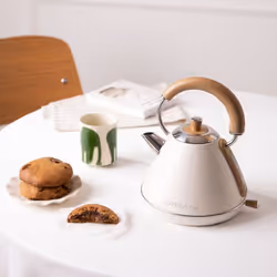 Bouilloire électrique rétro - Acier inoxydable - 1L/17L - Système anti-calcaire - Sécurité arrêt auto - Blanc