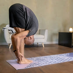 Fitfiu Fitness - Kit de 6 accessoires KITWELL-601 violet pour yoga et pilates Enseble d'articles comprend tapis geometrique, anneau pilates, rouleau