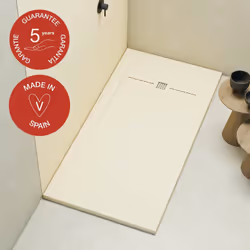 Las colecciones de baño de Poalgi responden a esa nueva concepción con platos de ducha de aires escultóricos y materiales res ...