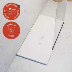 Las colecciones de baño de Poalgi responden a esa nueva concepción con platos de ducha de aires escultóricos y materiales res ...