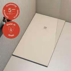 Las colecciones de baño de Poalgi responden a esa nueva concepción con platos de ducha de aires escultóricos y materiales res ...