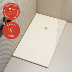 Las colecciones de baño de Poalgi responden a esa nueva concepción con platos de ducha de aires escultóricos y materiales res ...