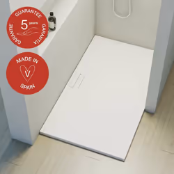 Las colecciones de baño de Poalgi responden a esa nueva concepción con platos de ducha de aires escultóricos y materiales res ...