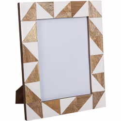 Porte-photo en résine Matériel: Résine/Bois Couleur: Beige/Marron Assemblage requis : NON 15x2x20 cm. Système d'ancrage : NON