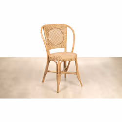 Chaise en rotin naturel foncé Matériel: Rotin Couleur marron Assemblage requis : NON 65x55x85 cm. Système d'ancrage : NON