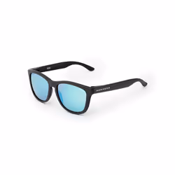One polarized #carbono blue chrome