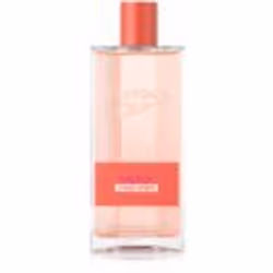 Profitez d’un agréable envoûtement floral tout au long de la journée. L’eau de toilette Reebok Move Your Spirit regorge de mi ...