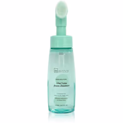 Le produit de nettoyage de la peau IDC Institute Aloe Vera est un choix parfait pour le soin quotidien de la peau.