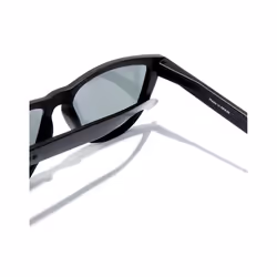 One Raw polarized #black joker