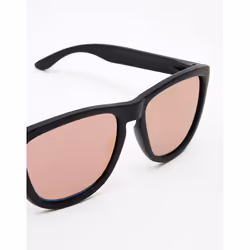 One polarized #black rose gold