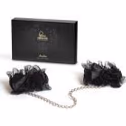 Dites adieu aux rapports intimes stéréotypés et vivez de toutes nouvelles sensations. Les accessoires BDSM Bijoux Indiscrets  ...