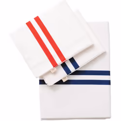 Transformez votre chambre en une oasis de confort avec cette parure de lit simple de haute qualité. Comprend une housse de co ...