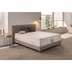 Vous allez pouvoir enfin profiter d'un vrai sommeil réparateur, grâce à notre matelas 5 étoiles Westin Spring. Il est composé ...