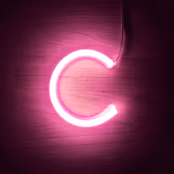Les Lettres LED Rose reproduisent parfaitement l'effet visuel des anciennes enseignes néon. Son design modulaire vous permet  ...