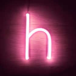 Les Lettres LED Rose reproduisent parfaitement l'effet visuel des anciennes enseignes néon. Son design modulaire vous permet ...