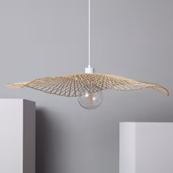 La Suspension Bambou Longnan combine un design unique et élégant avec des finitions de grande qualité. Ce type de lampes desi ...