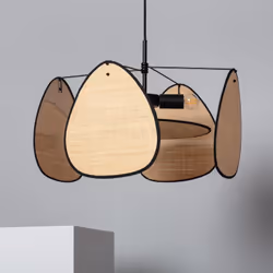 Description générale La Suspension Métal et Raphia Hades est une lampe au design raffiné, idéale pour les environnements de s ...