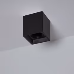 Le Plafonnier Space Carré est un élément d'éclairage très décoratif grâce à son nouveau design intemporel et minimaliste. Ce  ...