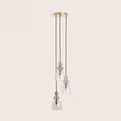La Suspension Métal et Verre Tri Baudelaire combine un design unique et élégant avec des finitions de grande qualité. Ce type ...