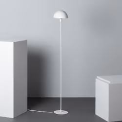 Le Lampadaire Métal Madow combine un design unique et élégant avec des finitions de haute qualité. Ce type de lampe se combin ...